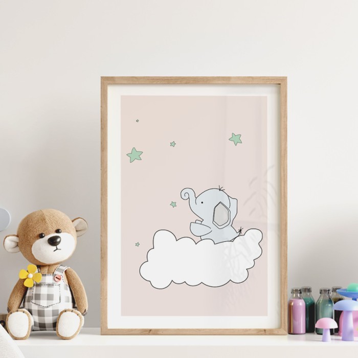 Αφίσα Poster Ελαφαντάκι που κυνηγάει τα αστέρια πάνω στο σύννεφο με κορνίζα