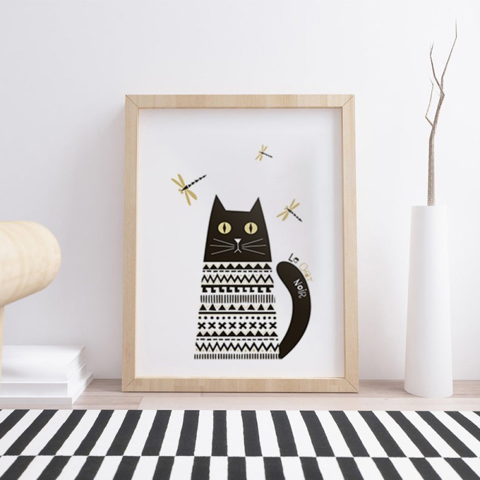 Αφίσα Poster Μαύρη γάτα με πουλόβερ με κορνίζα