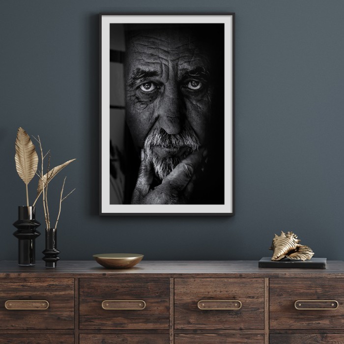 Αφίσα Poster Ηλικιωμένος άντρας με κορνίζα