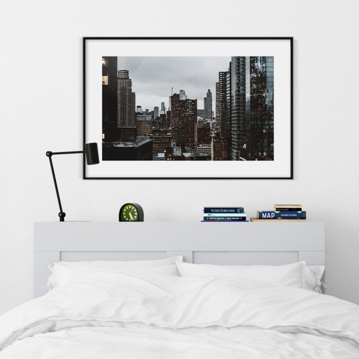 Αφίσα Poster Θέα με τους λαμπερούς ουρανοξύστες της Νέας Υόρκης με κορνίζα