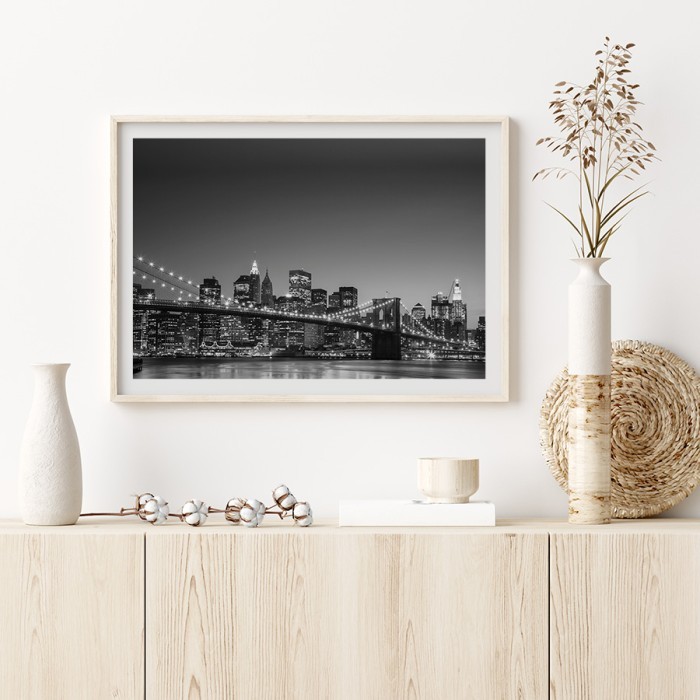 Αφίσα Poster Γέφυρα του Μπρούκλιν με φόντο την φωτισμένη Νέα Υόρκη με κορνίζα