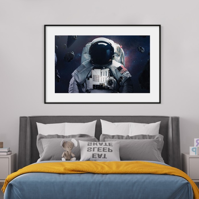 Αφίσα Poster Astronaut in space με κορνίζα
