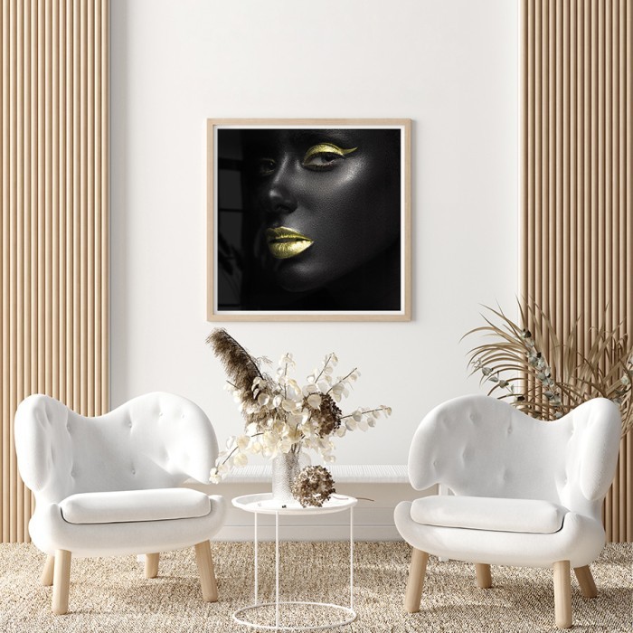 Αφίσα Poster Γυναίκα με χρυσές λεπτομέρειες για σαλόνι