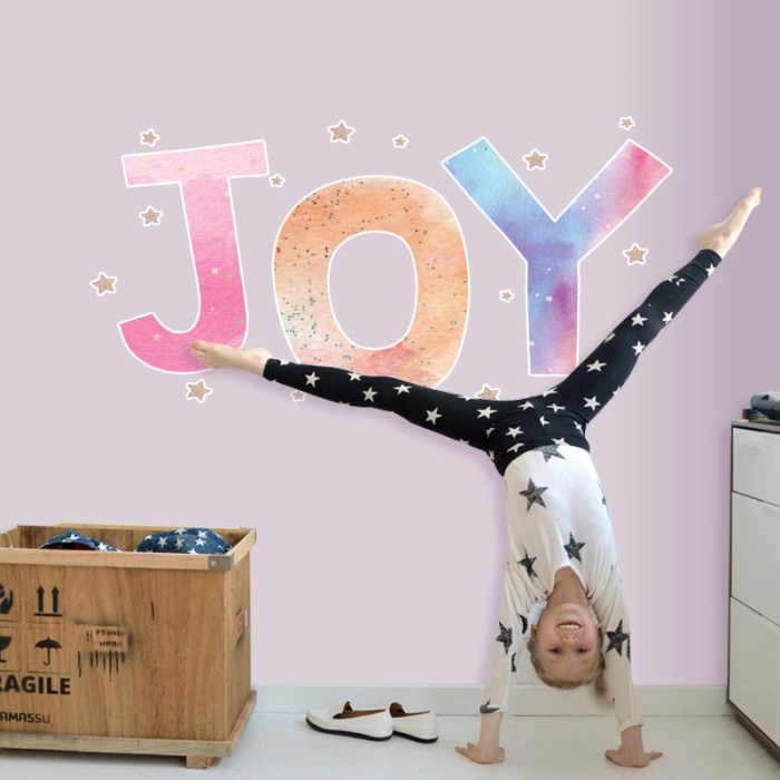 Αυτοκόλλητο τοίχου Joy για παιδικό δωμάτιο 
