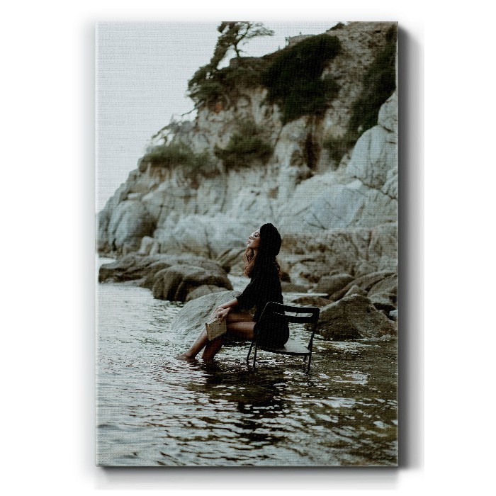 Πίνακας σε καμβά με Γυναίκα στη θάλασσα