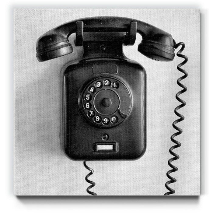 Πίνακας σε καμβά – Μαύρο vintage τηλέφωνο