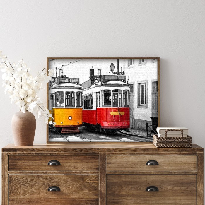 Πίνακας σε καμβά με κορνίζα – Χρωματιστά vintage τραμ