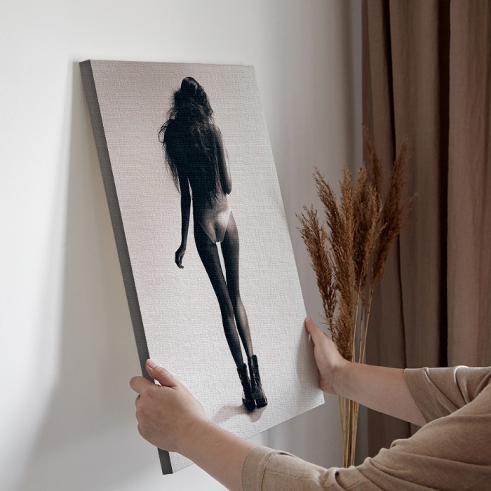 Πίνακας σε καμβά διακόσμηση τοίχου – Γυναίκα με σέξι γλουτούς