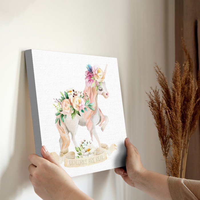 Χαριτωμένος μονόκερος σε Πίνακα σε καμβά για την διακόσμηση τοίχου