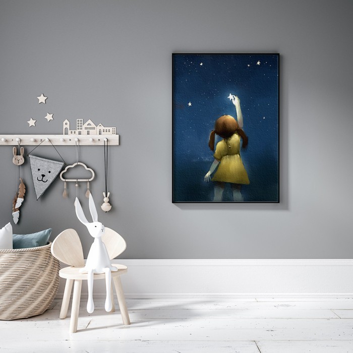 Κορίτσι και αστέρι σε Πίνακα σε καμβά με κορνίζα 