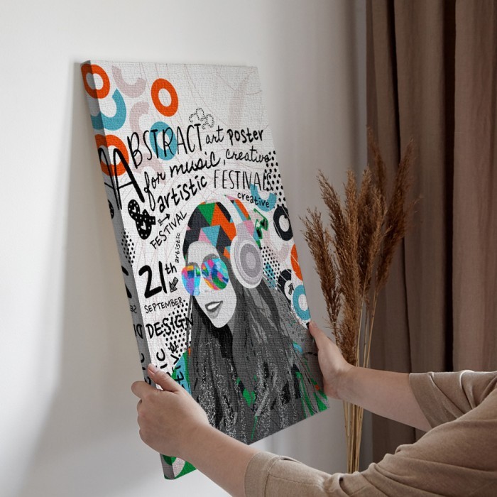 Πίνακας σε καμβά για την διακόσμηση τοίχου με Κοπέλα σε abstract σύνθεση