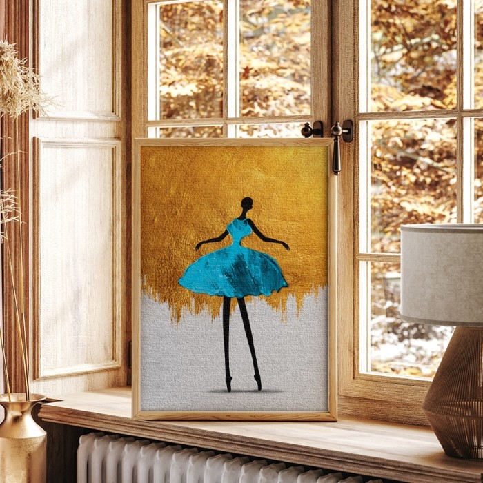 Χορεύτρια με μπλέ φόρεμα σε Πίνακα σε καμβά με κορνίζα