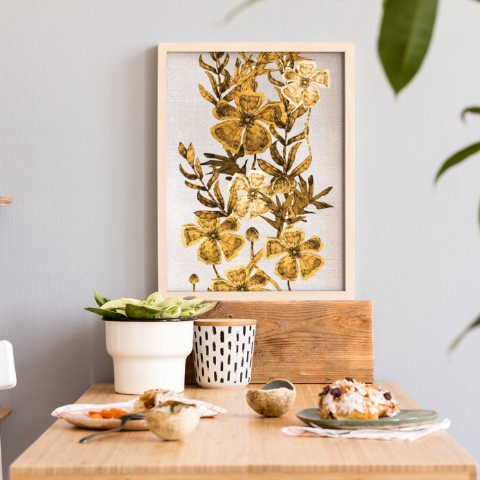 Πίνακας σε καμβά με κορνίζα – Χρυσά Τροπικά Λουλούδια