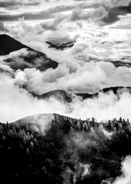Πίνακας Etalbond Black n White - Cloudy Mountains Πίνακας Etalbond Black n White - Cloudy Mountains
