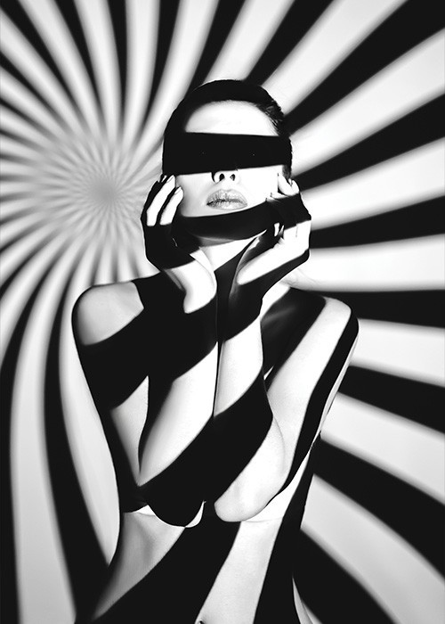 Πίνακας Κόντρα Πλακέ Black n White - Naked