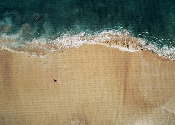 Θαλασσινό Τοπίο με Κύματα σε λευκή άμμο σε πίνακα 