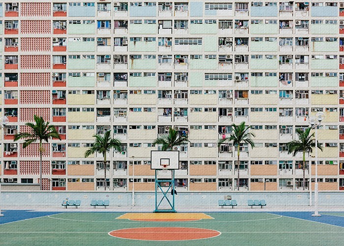 Πίνακας σε πόλη με Πολύχρωμο γήπεδο μπάσκετ 