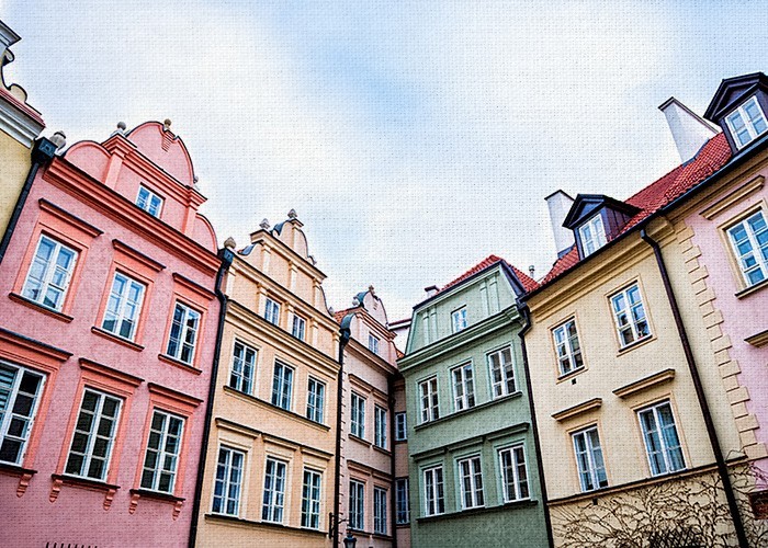 Πίνακας με Χρωματιστά κτίρια σε Πόλη