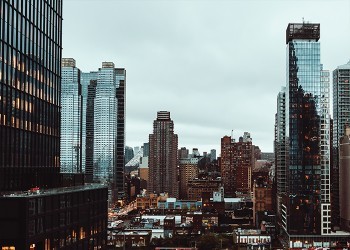 Κέντρο της πόλης με ουρανοξύστες