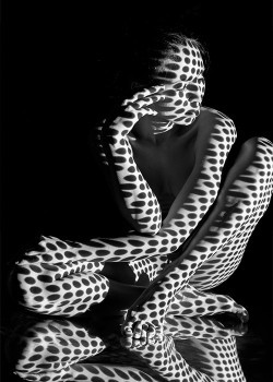 Dot Woman