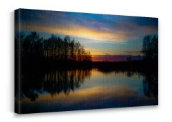 Ηλιοβασίλεμα στην λίμνη