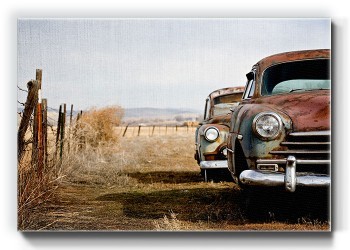 Vintage εγκαταλελειμμένα αυτοκίνητα