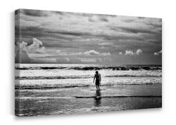 Άνδρας σέρφερ στον ωκεανό