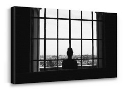 Φιγούρα στο παράθυρο