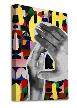 Χέρια με πολύχρωμο φόντο