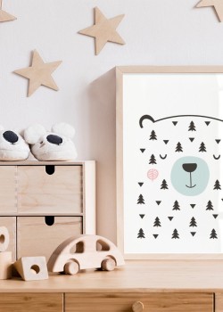 Αρκούδα με δέντρα και τρίγωνα