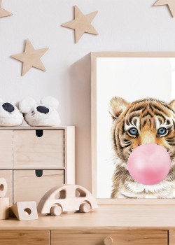 Τιγράκι με ροζ φούσκα