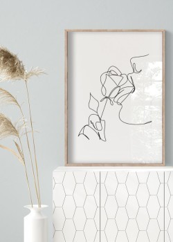 Γυναίκα με τριαντάφυλλο