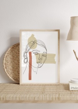 Γυναίκα σε παστέλ αποχρώσεις