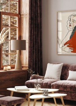 Γυναίκα με κόκκινο κραγιόν