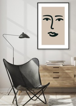 Πρόσωπο σε μπεζ φόντο