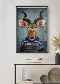 Ελάφι με πουλόβερ