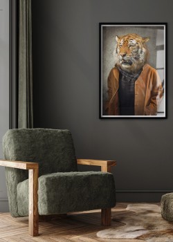 Τίγρης με καφέ μπουφάν