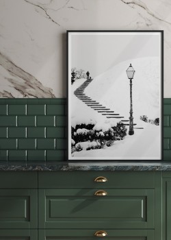 Χιονισμένο τοπίο με σκάλα