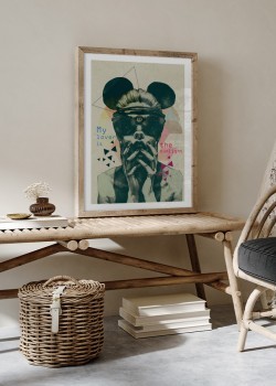 Γυναίκα με αυτιά ποντικιού