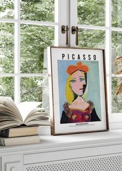 Femme au beret orange et au col de fourrure