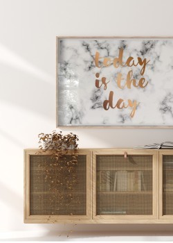 Φράση σε μάρμαρο