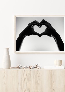 Χέρια που σχηματίζουν μια καρδιά