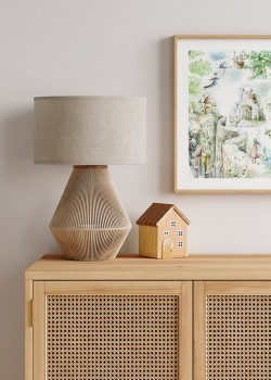 Παραμυθένιο κάστρο στο δάσος