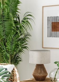 Μαύρες γραμμές και καφέ τετράγωνο