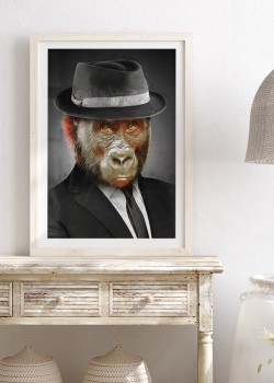 Χιμπατζής με κουστούμι