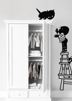 Παιδάκια με γάτα